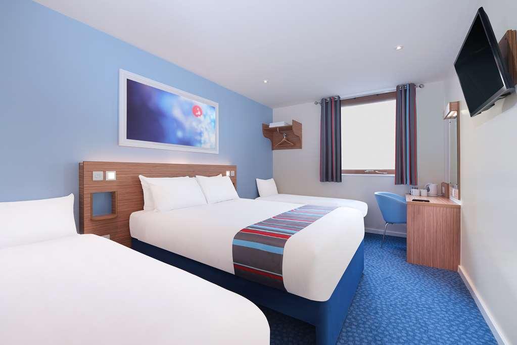 Travelodge Bromborough Port Sunlight Quarto foto